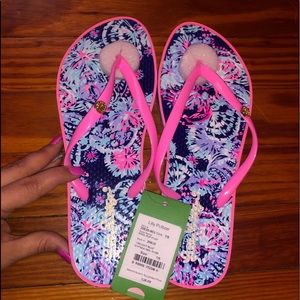 New Lilly Pulitzer flip flops!